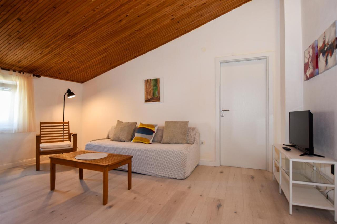 Movo House Apartment Pag Town Bagian luar foto